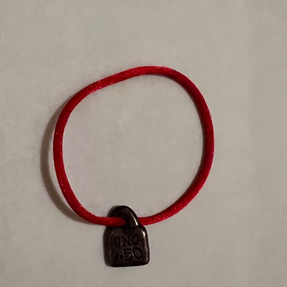 Fun jewelry! UNO de 50 Sterling Charm on Red Bracelet cord; NWOT - Picture 3 of 7